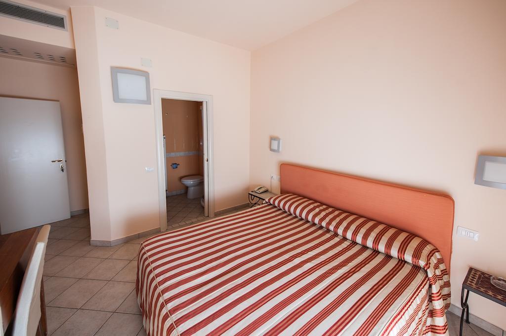Alba Hotel Marina di Ravenna Exterior photo